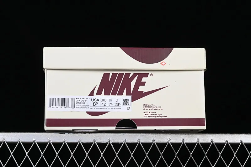 All Categories Air Jordan Jordan Series Basketball Shoes Air Jordan 1 Low Travis Scott x Air Jordan 1 Low OG AJ1 Joe 1 Reversed Overhook Joint Style Casual Sports Basketball Shoes DM7866-811